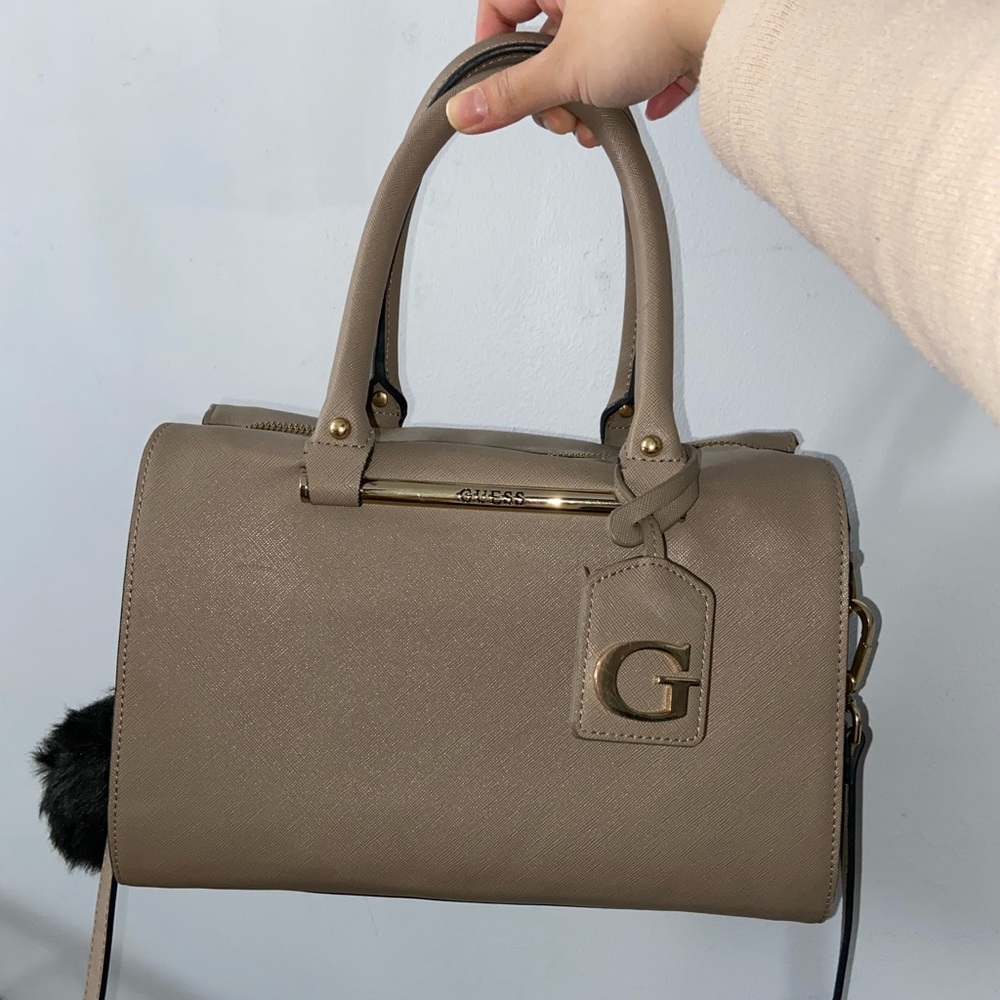 Guess Handbag with keychain and detachable straps